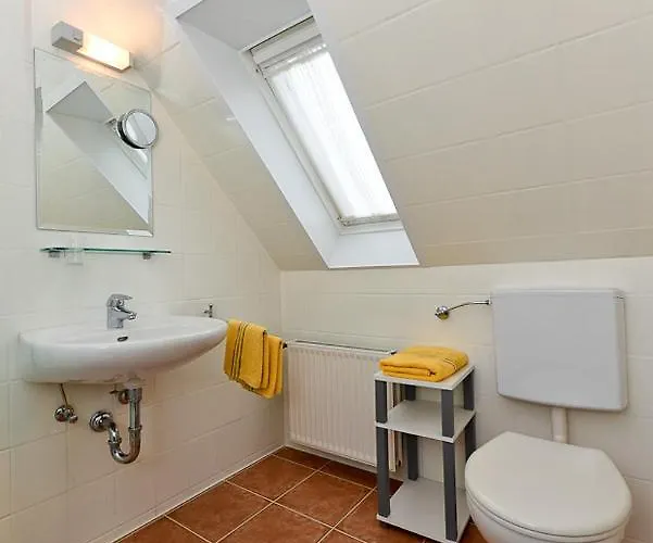 Haus Stoertebeker Нойхарлингерзиль